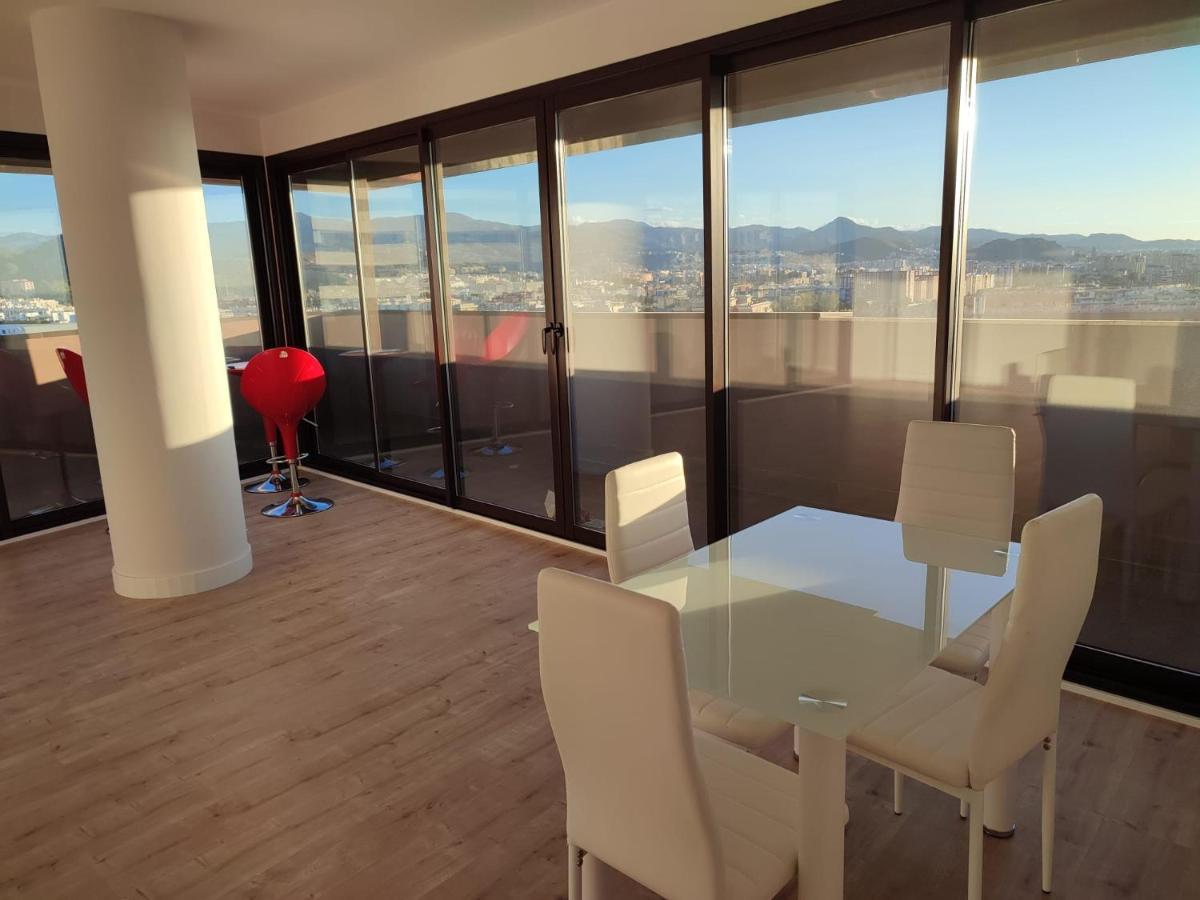 Apartamentum Espectacular Apartamento Con Increibles Vistas Apartment Malaga Luaran gambar